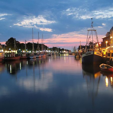 Kuschelecke, 100M Zum Alten Strom Rostock Exteriér fotografie